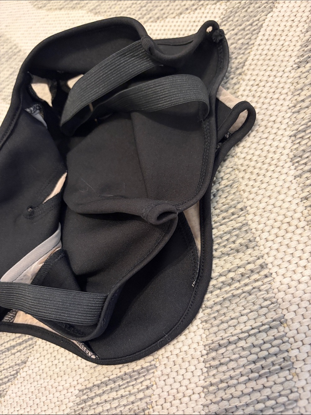 Mesh nude and black corset top - Picture 4 of 4